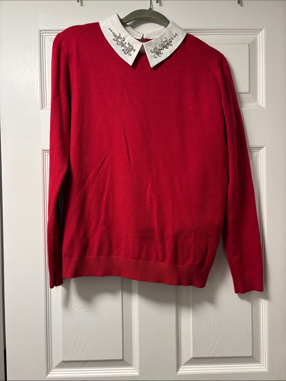 Women's Red Embellished-Collar Crewneck Sweater